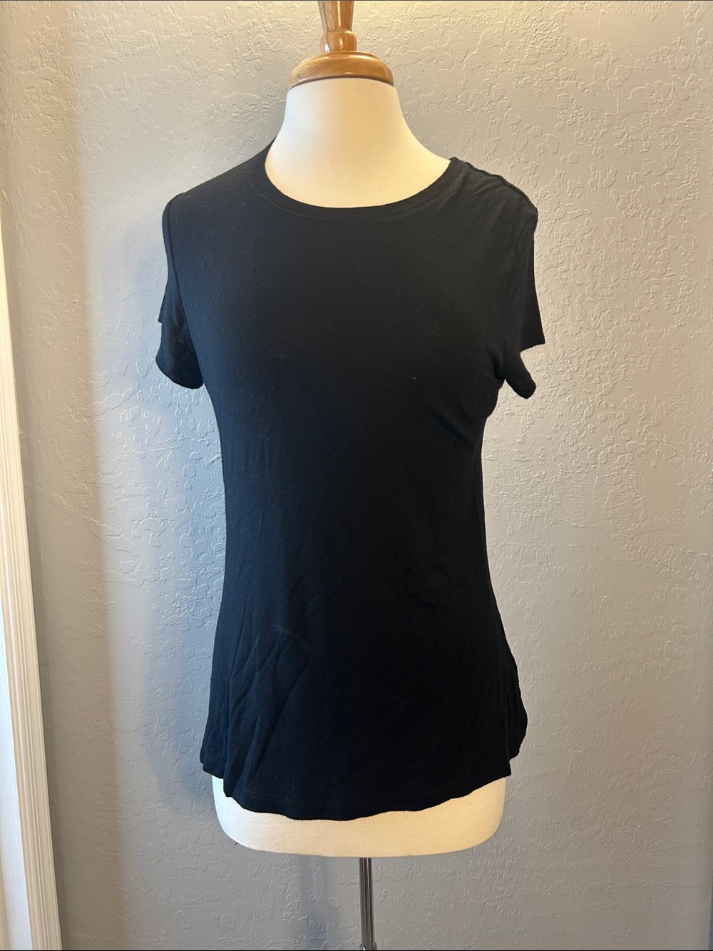 Apt 9 - Classic Black Crewneck Women's Tee